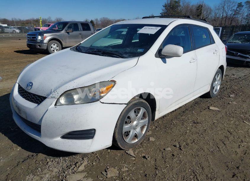 Photo 2 of 2009 Toyota Matrix (VIN 2T1KU40EX9C034238)