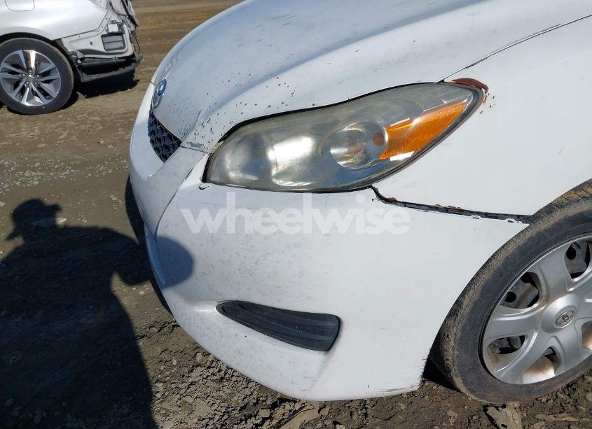 Photo 6 of 2009 Toyota Matrix (VIN 2T1KU40EX9C034238)