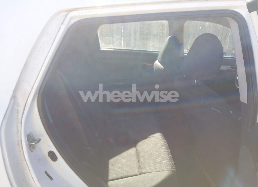 Photo 8 of 2009 Toyota Matrix (VIN 2T1KU40EX9C034238)