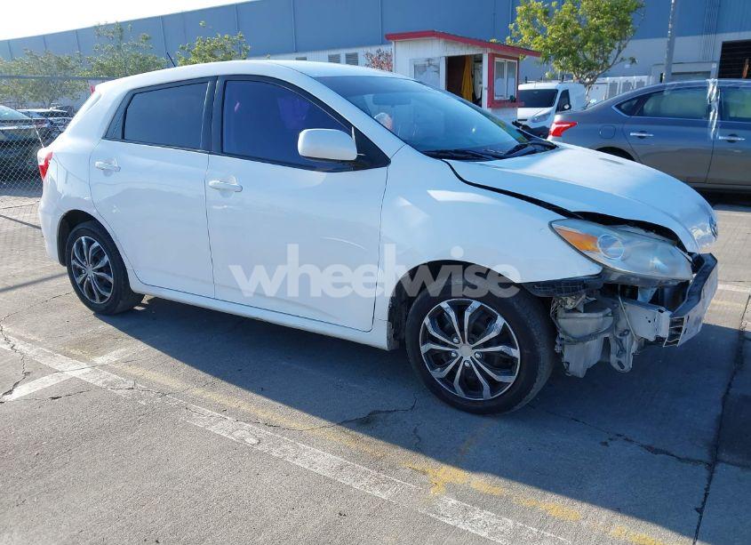 2009 Toyota Matrix (VIN 2T1KU40EX9C049001) main photo