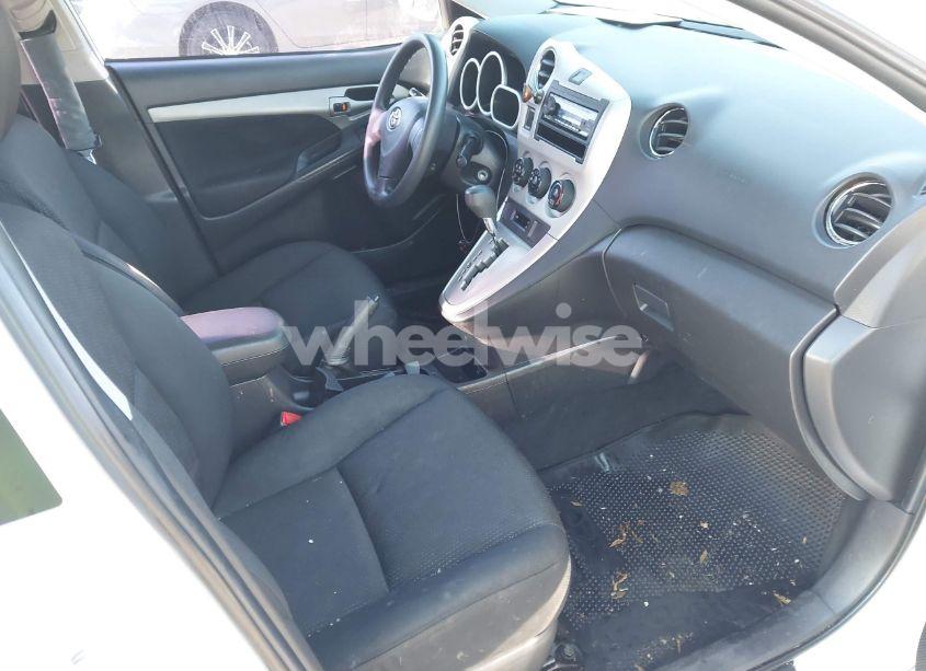 Photo 5 of 2009 Toyota Matrix (VIN 2T1KU40EX9C049001)