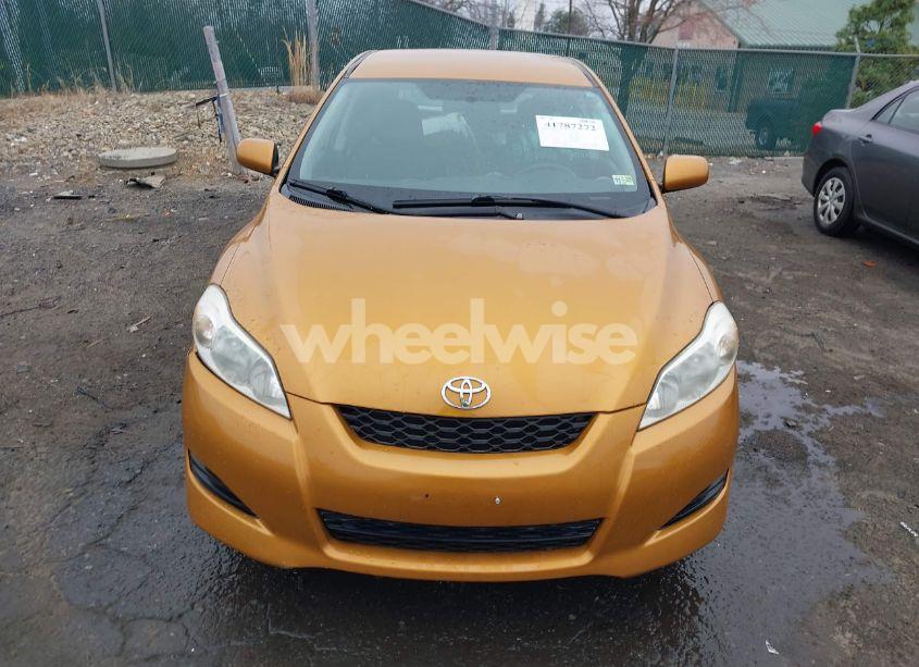 Photo 13 of 2009 Toyota Matrix (VIN 2T1KU40EX9C083794)