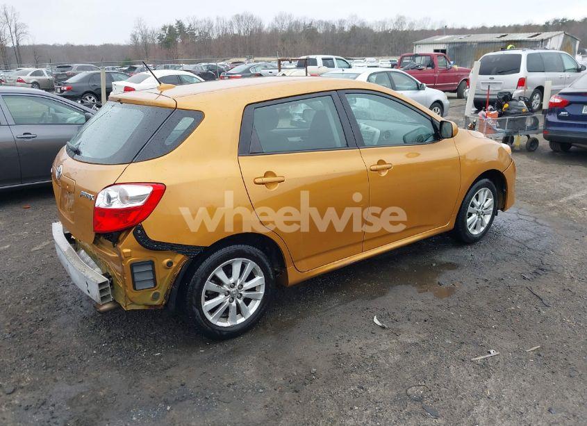 Photo 4 of 2009 Toyota Matrix (VIN 2T1KU40EX9C083794)