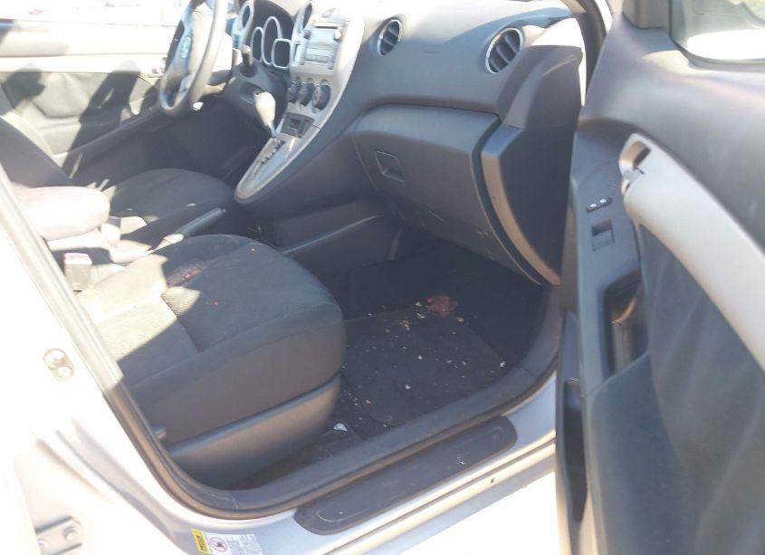 Photo 5 of 2009 Toyota Matrix (VIN 2T1KU40EX9C184012)