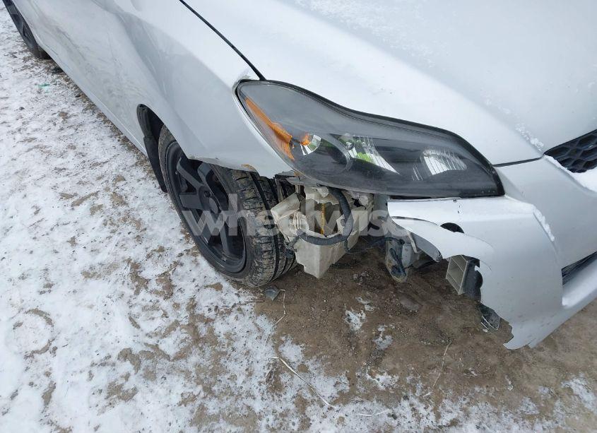 Photo 6 of 2010 Toyota Matrix (VIN 2T1KU4EE0AC266439)