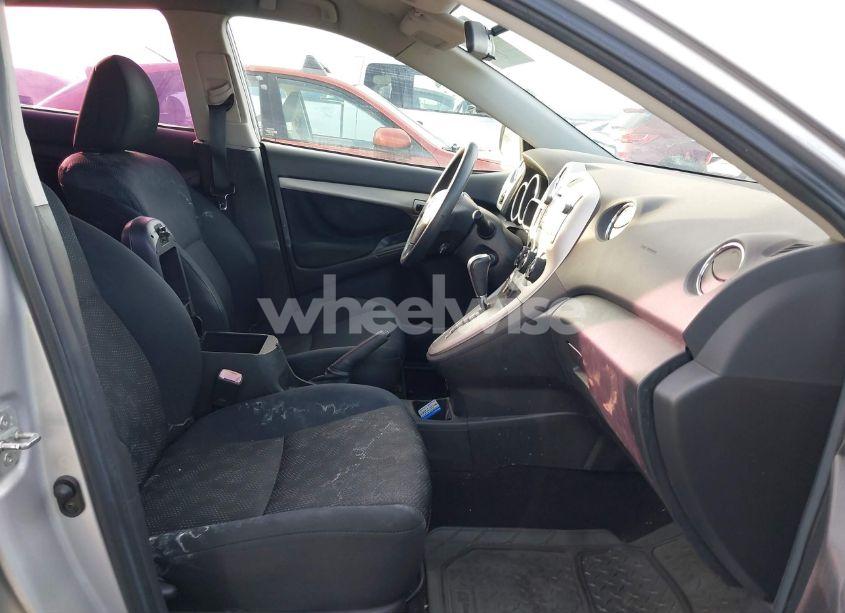 Photo 5 of 2010 Toyota Matrix (VIN 2T1KU4EE1AC242909)