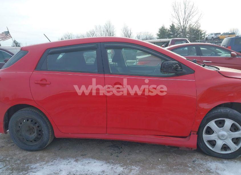 Photo 14 of 2010 Toyota Matrix (VIN 2T1KU4EE2AC299085)