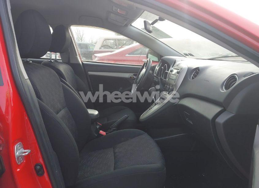 Photo 5 of 2010 Toyota Matrix (VIN 2T1KU4EE2AC299085)