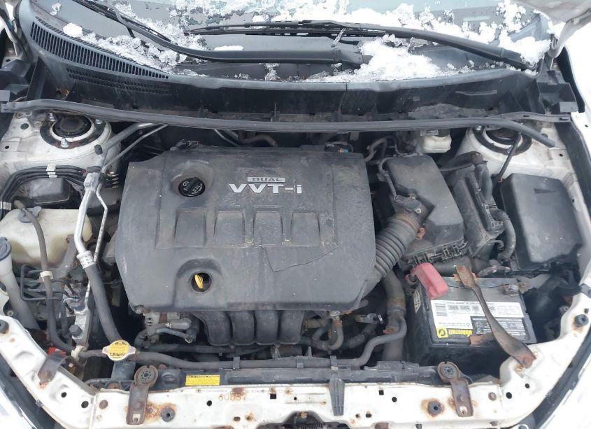 Photo 10 of 2010 Toyota Matrix (VIN 2T1KU4EE2AC382824)