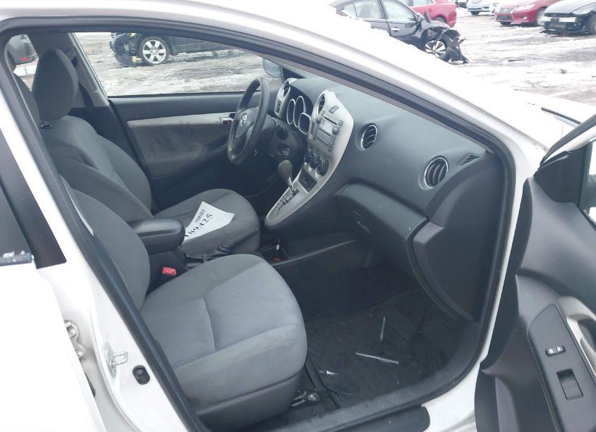 Photo 5 of 2010 Toyota Matrix (VIN 2T1KU4EE2AC382824)