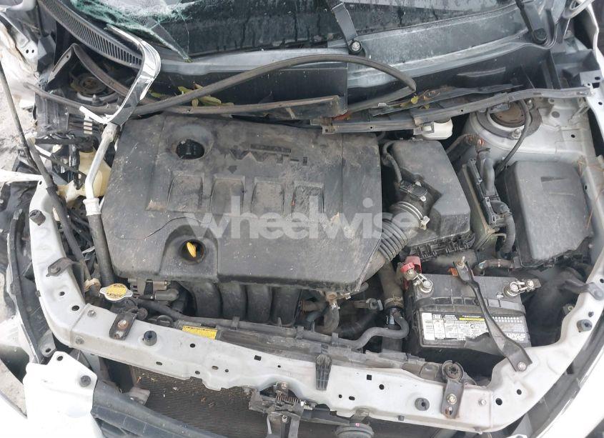 Photo 10 of 2011 Toyota Matrix (VIN 2T1KU4EE3BC548527)