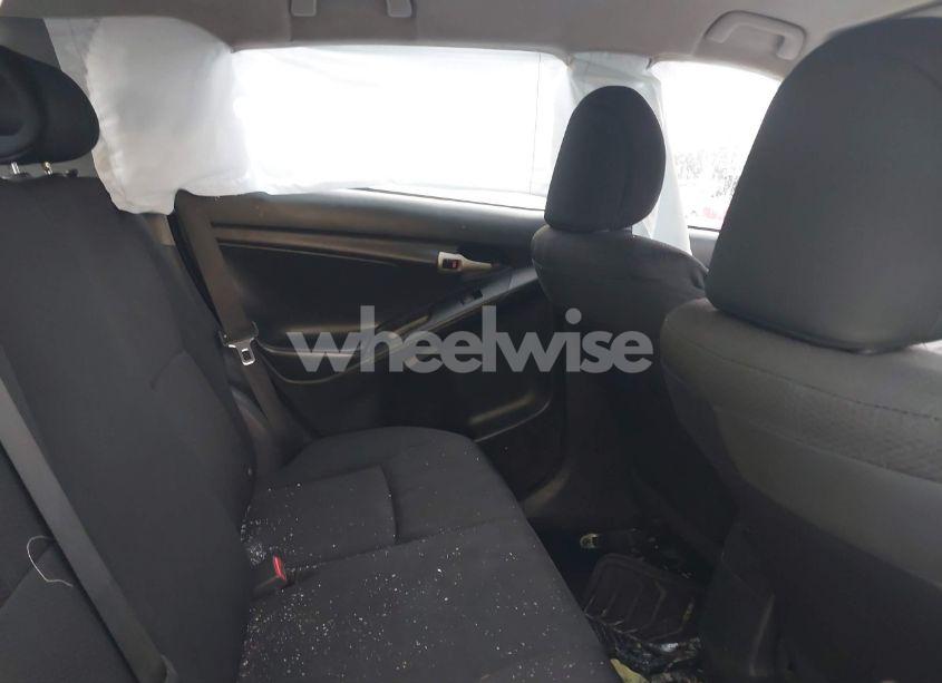 Photo 8 of 2011 Toyota Matrix (VIN 2T1KU4EE3BC548527)