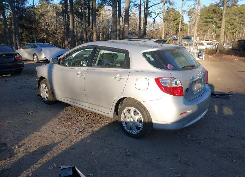 Photo 3 of 2011 Toyota Matrix (VIN 2T1KU4EE3BC692935)