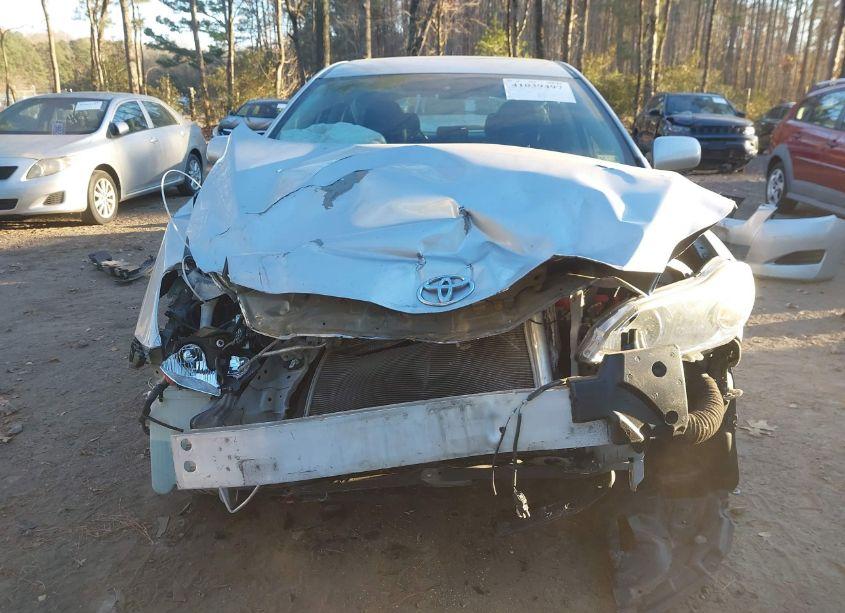 Photo 6 of 2011 Toyota Matrix (VIN 2T1KU4EE3BC692935)