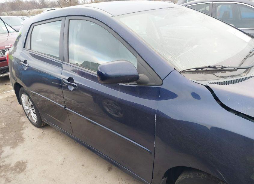 Photo 13 of 2012 Toyota Matrix L (VIN 2T1KU4EE3CC831009)