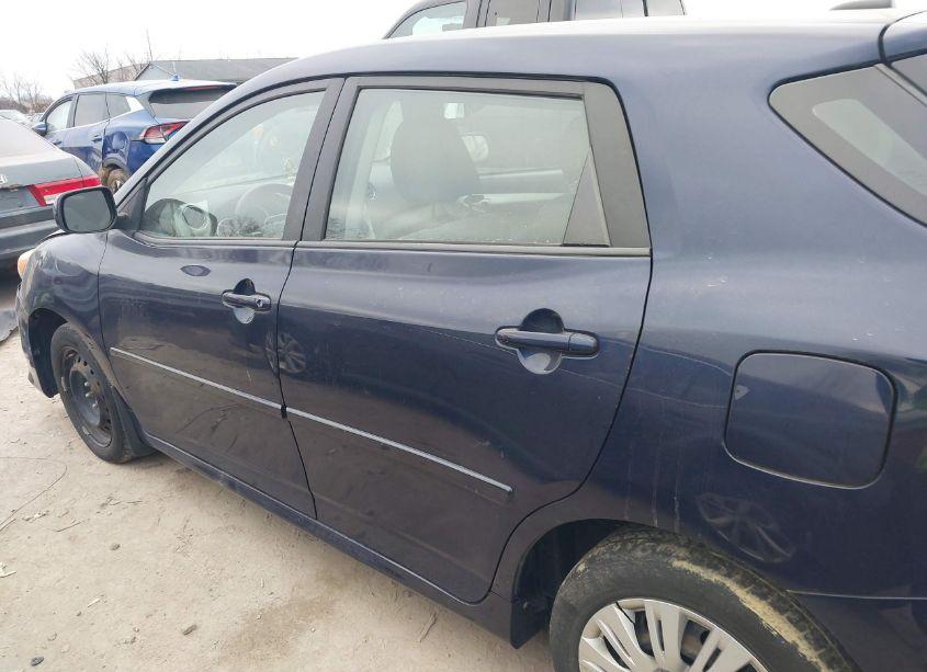 Photo 14 of 2012 Toyota Matrix L (VIN 2T1KU4EE3CC831009)