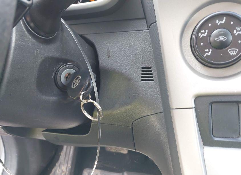 Photo 11 of 2010 Toyota Matrix (VIN 2T1KU4EE5AC364513)