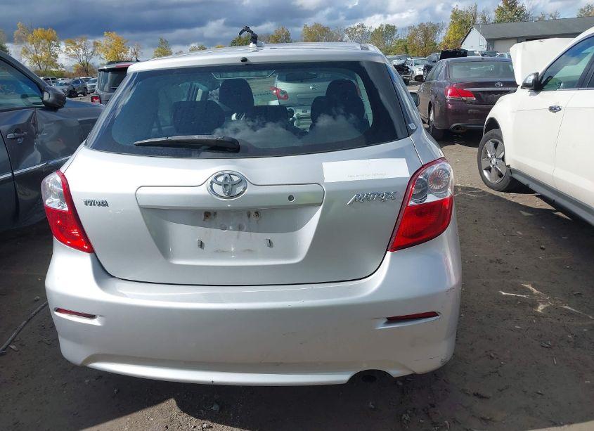 Photo 16 of 2010 Toyota Matrix (VIN 2T1KU4EE5AC364513)