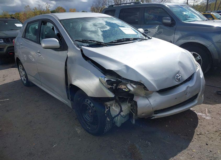 Photo 6 of 2010 Toyota Matrix (VIN 2T1KU4EE5AC364513)