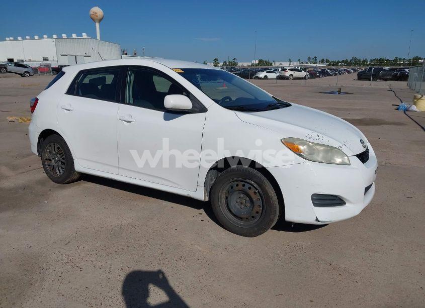 2010 Toyota Matrix (VIN 2T1KU4EE6AC400645) main photo