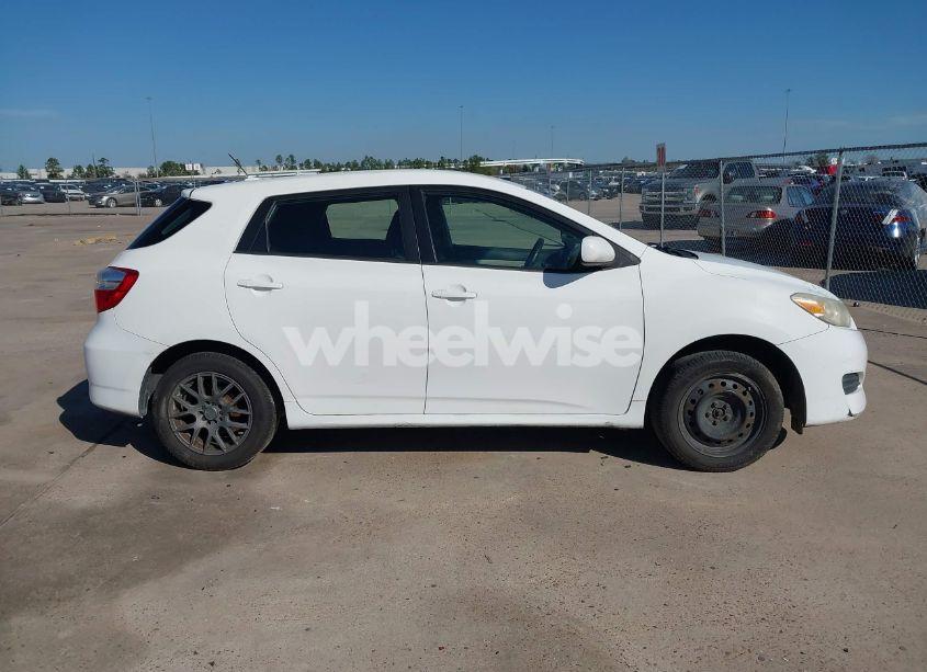 Photo 14 of 2010 Toyota Matrix (VIN 2T1KU4EE6AC400645)