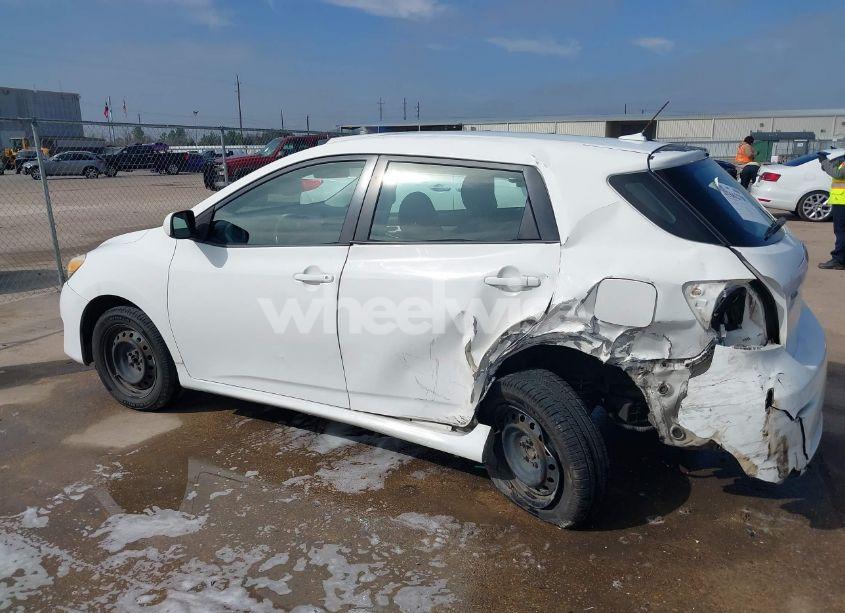 Photo 15 of 2010 Toyota Matrix (VIN 2T1KU4EE6AC400645)