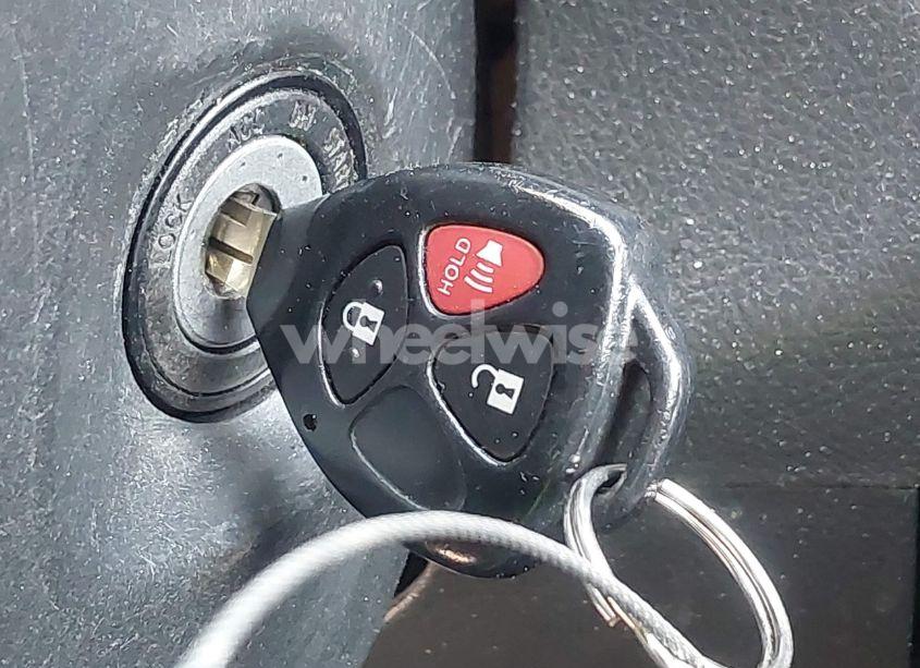 Photo 11 of 2010 Toyota Matrix (VIN 2T1KU4EE7AC293203)