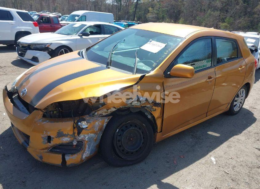 Photo 2 of 2010 Toyota Matrix (VIN 2T1KU4EE7AC293203)