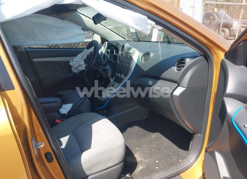 Photo 5 of 2010 Toyota Matrix (VIN 2T1KU4EE7AC293203)