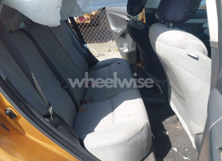 Photo 8 of 2010 Toyota Matrix (VIN 2T1KU4EE7AC293203)