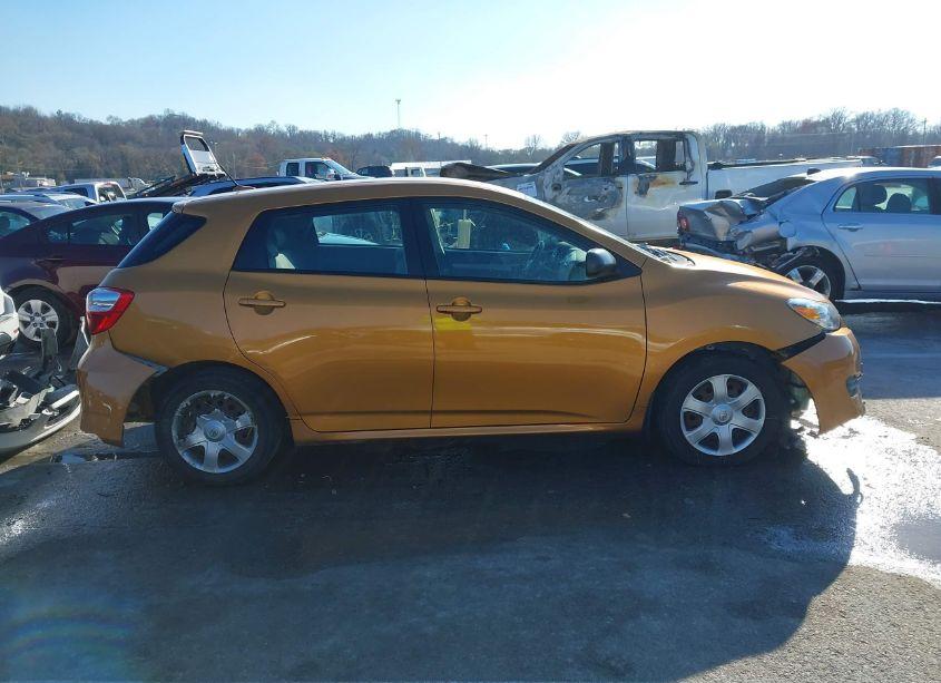 Photo 13 of 2010 Toyota Matrix (VIN 2T1KU4EE9AC470513)