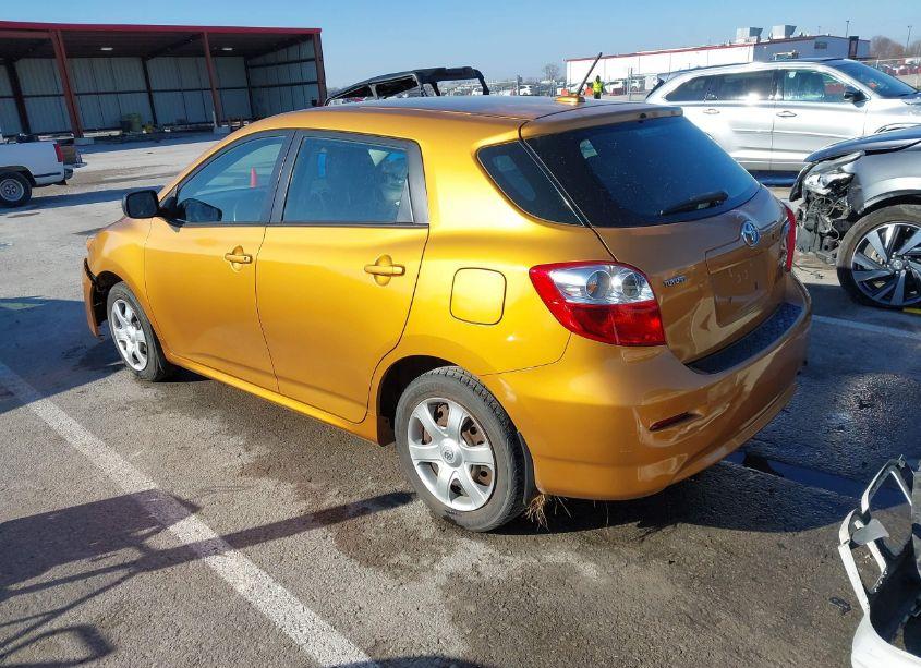 Photo 3 of 2010 Toyota Matrix (VIN 2T1KU4EE9AC470513)