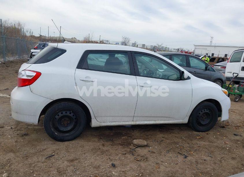 Photo 14 of 2010 Toyota Matrix (VIN 2T1KU4EEXAC251172)