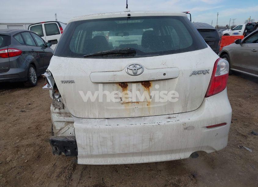 Photo 17 of 2010 Toyota Matrix (VIN 2T1KU4EEXAC251172)