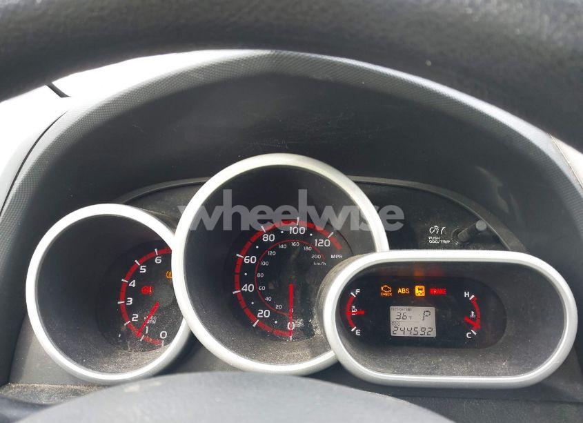 Photo 7 of 2010 Toyota Matrix (VIN 2T1KU4EEXAC251172)