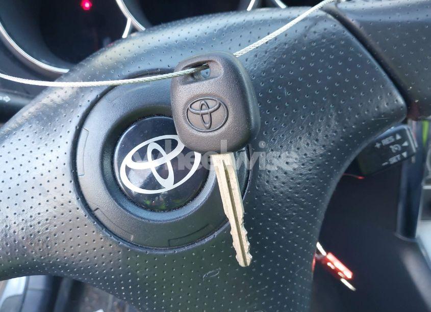 Photo 11 of 2005 Toyota Matrix XRS (VIN 2T1KY30E65C426920)