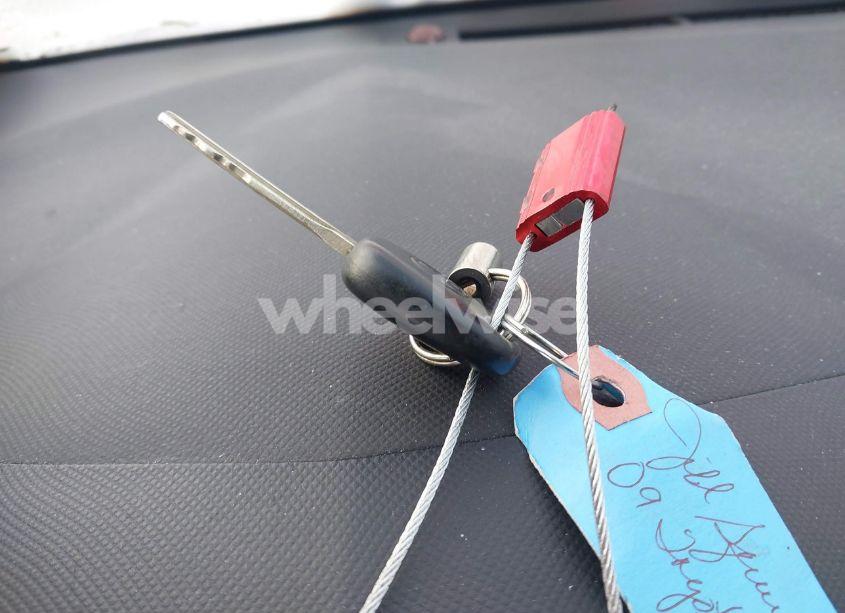 Photo 11 of 2009 Toyota Matrix S (VIN 2T1LE40E09C001279)