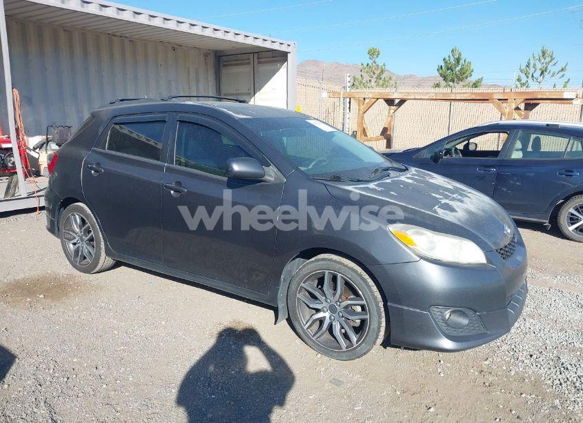 2009 Toyota Matrix S (VIN 2T1LE40E09C006482) main photo