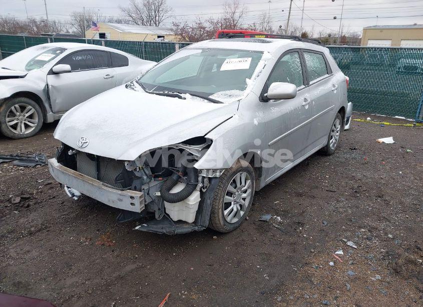 Photo 2 of 2009 Toyota Matrix S (VIN 2T1LE40E19C003767)