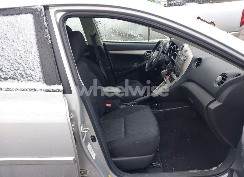 Photo 5 of 2009 Toyota Matrix S (VIN 2T1LE40E19C003767)