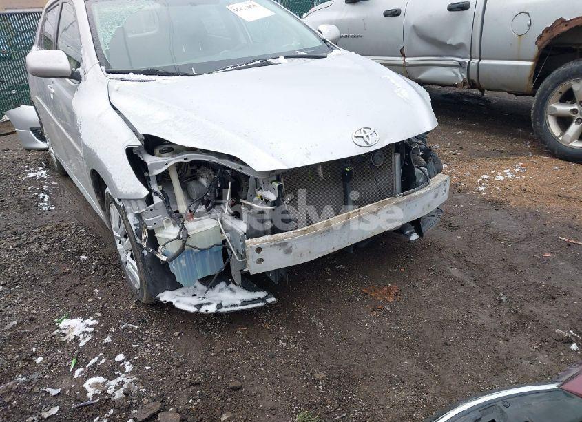 Photo 6 of 2009 Toyota Matrix S (VIN 2T1LE40E19C003767)