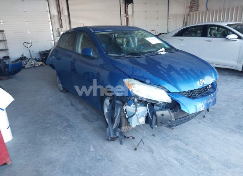 2009 Toyota Matrix S (VIN 2T1LE40E29C011375) main photo