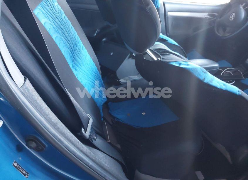 Photo 8 of 2009 Toyota Matrix S (VIN 2T1LE40E29C011375)