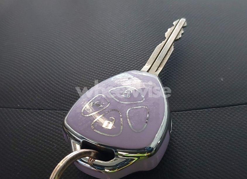 Photo 11 of 2009 Toyota Matrix S (VIN 2T1LE40E39C004676)