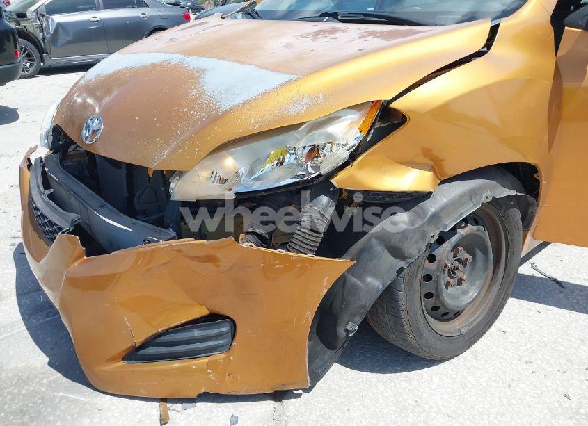 Photo 6 of 2009 Toyota Matrix S (VIN 2T1LE40E49C001740)