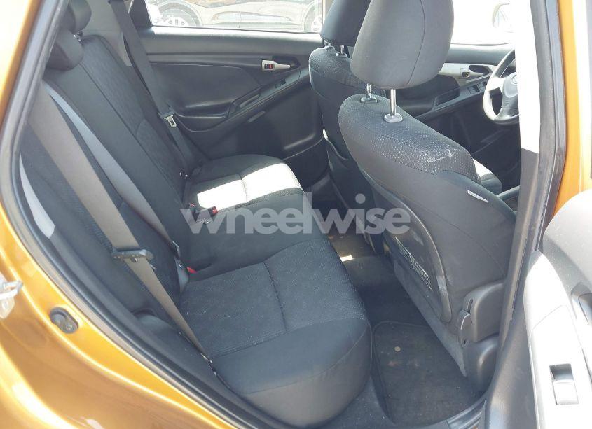 Photo 8 of 2009 Toyota Matrix S (VIN 2T1LE40E49C001740)