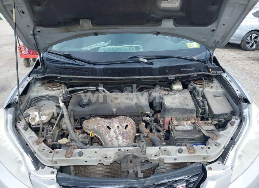 Photo 10 of 2009 Toyota Matrix S (VIN 2T1LE40E49C001852)