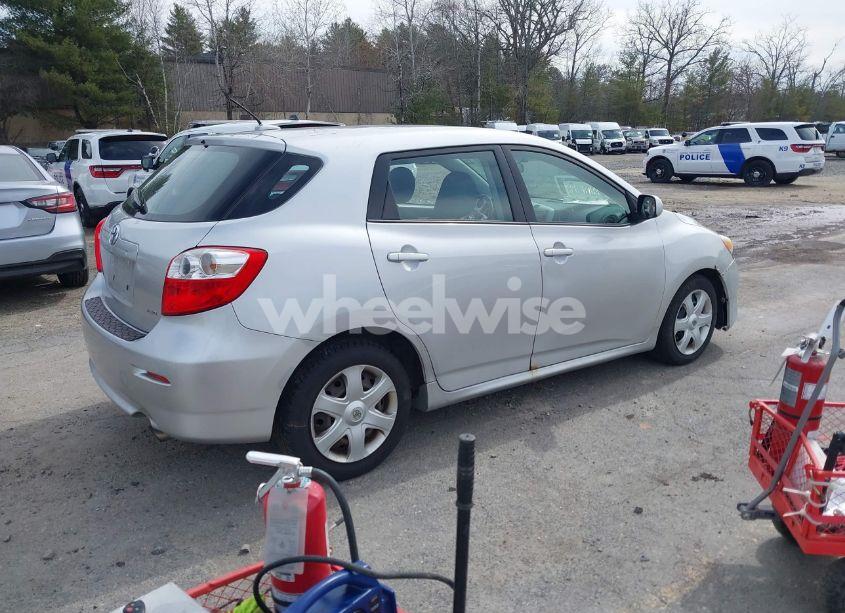 Photo 4 of 2009 Toyota Matrix S (VIN 2T1LE40E49C001852)