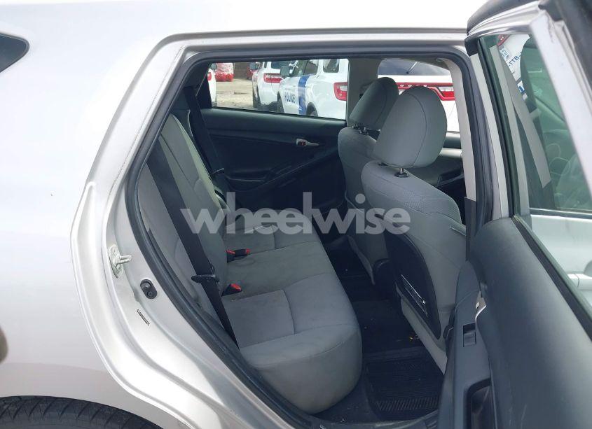 Photo 8 of 2009 Toyota Matrix S (VIN 2T1LE40E49C001852)