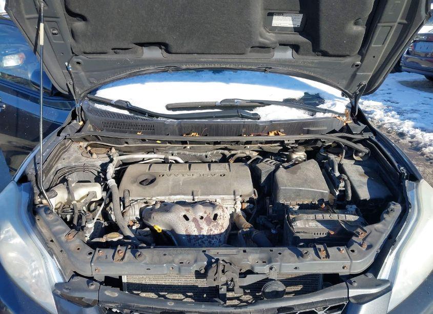 Photo 10 of 2009 Toyota Matrix S (VIN 2T1LE40E59C006929)